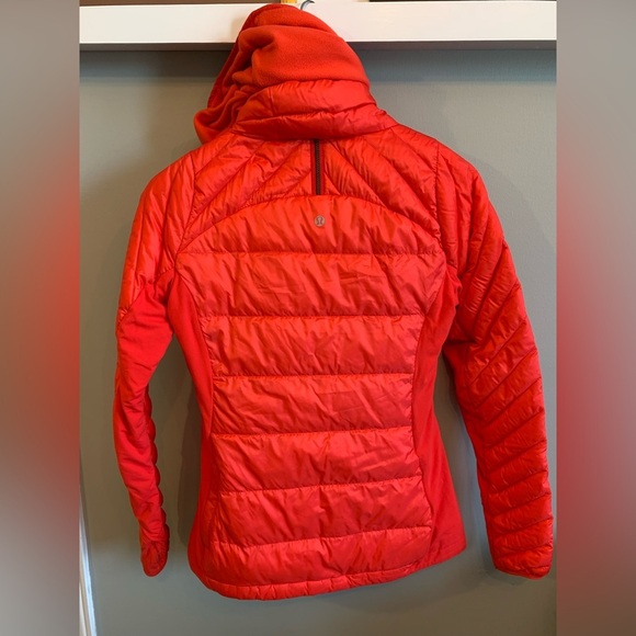 NWOT Lululemon Red Fall/Spring Jacket for Runners - Picture 5 of 16